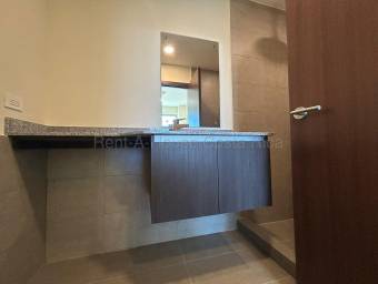 Se alquila apartamento en Montes de Oca San José 26-735
