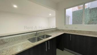 Se vende casa en San Antonio Escazú 26-1761