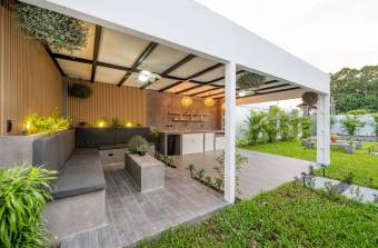 Casa Moderna en Venta en Guanacaste