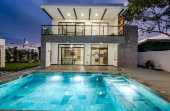 Casa Moderna en Venta en Guanacaste