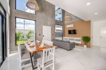 Casa Moderna en Venta en Guanacaste