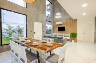 Casa Moderna en Venta en Guanacaste