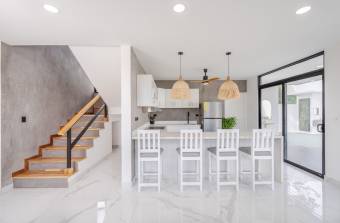 Casa Moderna en Venta en Guanacaste