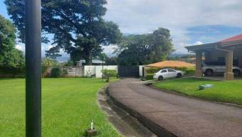 Venta de Lote en Santa Ana-Piedades. RAH 26-907