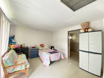 Venta de Casa en Santa Ana-Piedades. RAH 26-1298