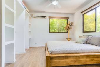 SE VENDE CASA EQUIPADA CON APARTAMENTO INDEPENDIENTE 