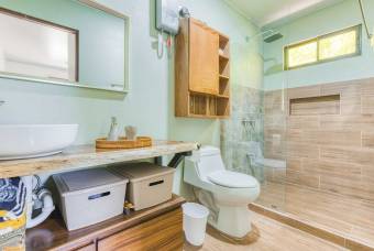 SE VENDE CASA EQUIPADA CON APARTAMENTO INDEPENDIENTE 