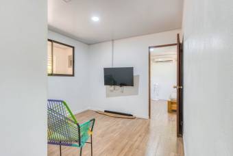 SE VENDE CASA EQUIPADA CON APARTAMENTO INDEPENDIENTE 