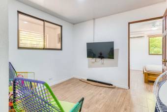 SE VENDE CASA EQUIPADA CON APARTAMENTO INDEPENDIENTE 