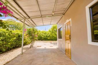 SE VENDE CASA EQUIPADA CON APARTAMENTO INDEPENDIENTE 