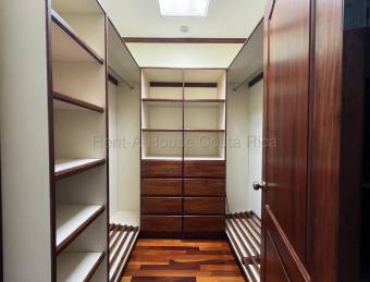 Venta casa lujo amplia con jardín, oficina y jacuzzi $498,000 #26-1825 GS