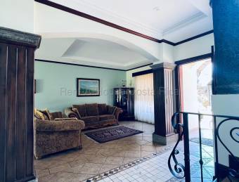 Venta casa lujo amplia con jardín, oficina y jacuzzi $498,000 #26-1825 GS