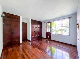 Venta de Casa en Sabanilla-Montes de Oca.