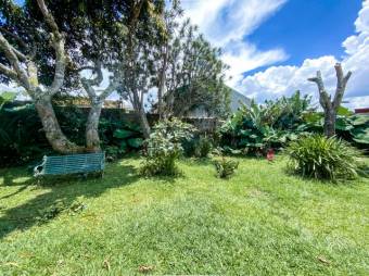 Venta de Casa en Sabanilla-Montes de Oca.