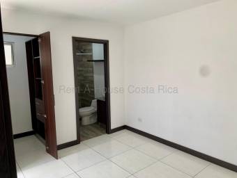 Alquiler de Casa en El Guarco-El Tejar. 