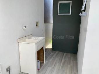 Alquiler de Casa en El Guarco-El Tejar. 
