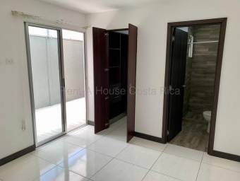 Alquiler de Casa en El Guarco-El Tejar. 