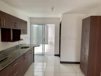 Alquiler de Casa en El Guarco-El Tejar. 