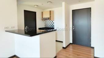 Venta apartamento moderno con balcón y 2 parqueos en torre exclusiva 26-1685 GS