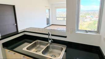 Venta apartamento moderno con balcón y 2 parqueos en torre exclusiva 26-1685 GS