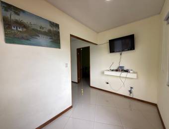 Casa moderna de 2 niveles sin cuota condominal en San Pablo #26-403 GS