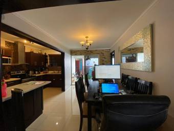 Casa en condominio con excelente ubicación y clima ideal en Alajuela #23-1274 GS