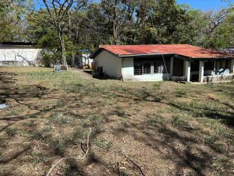 Venta de Lote con Acceso Privado en Piedades de Santa Ana. RAH 26-1856