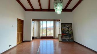 Alquiler de Apartamento Tipo Casa en Escazú, San José. RAH 26-1365