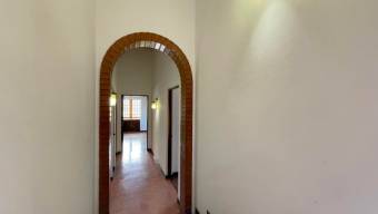 Alquiler de Apartamento Tipo Casa en Escazú, San José. RAH 26-1365