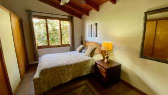Se vende espaciosa casa en San Antonio Escazú 26-1567