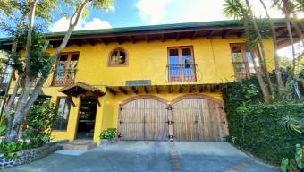 Se vende espaciosa casa en San Antonio Escazú 26-1567