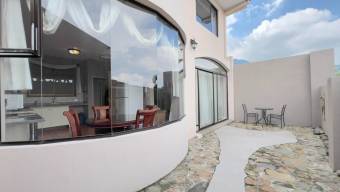 Se vende casa en Escazú San José 26-761