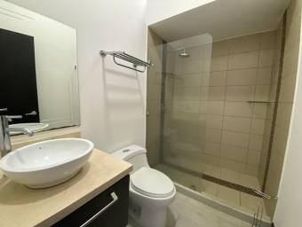 Se vende casa en San Rafael Escazú 25-1578