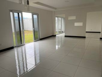 Se vende casa en San Rafael Escazú 25-1578