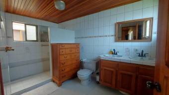 Venta de Casa en Sabanilla-Montes de Oca. RAH 26-115