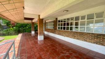Se vende casa en Escazú Centro 25-2930