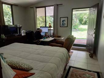 Se vende casa en Escazú Centro 25-2930
