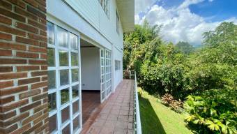 Se vende casa en Escazú Centro 25-2930
