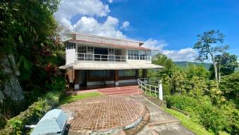 Se vende casa en Escazú Centro 25-2930