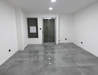 Local comercial en alquiler en Calle Blanco con alta exposición #26-1559 GS