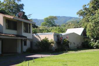 Lote amplio con gran potencial residencial cerca de Santa Ana #26-884 GS