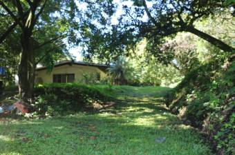 Lote amplio con gran potencial residencial cerca de Santa Ana #26-884 GS