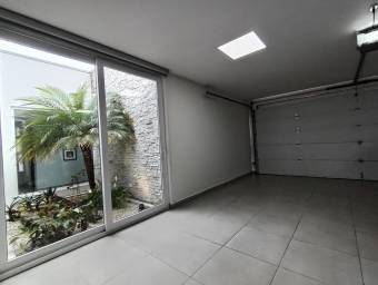 Se vende casa en San Isidro Heredia 25-1931