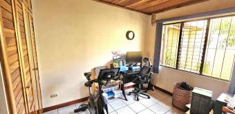 Venta de Casa en Coronado, San José.