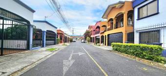 Venta de Casa en Coronado, San José.