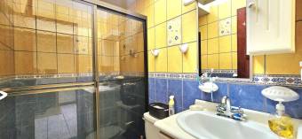 Venta de Casa en Coronado, San José.