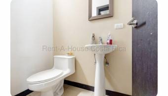 Casa con piscina privada y oficina en condominio en Heredia #26-1796 GS