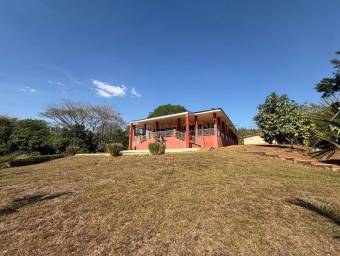 Estate For Sale in Esparza