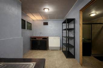 Casa en venta con patio y excelente ubicación en Desamparados #26-1803 GS