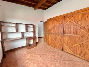 Casa en venta para inversión con ingreso asegurado en Heredia #26-1661 GS